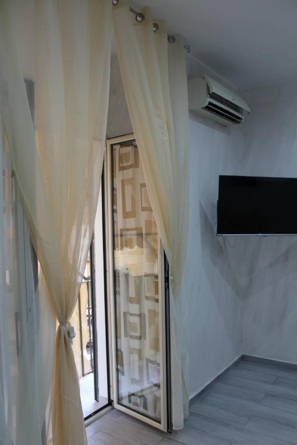 Aparthotel Casa Vacanza Grey Neapol Zewnętrze zdjęcie